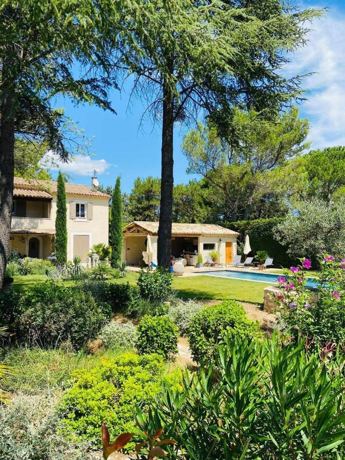 Mazet Leajo Villa Eygalières Esterno foto